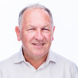 Simon Bennett